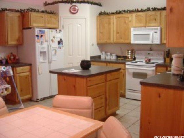 2439 W 1600 N, Clinton, UT 84015 — photo 3