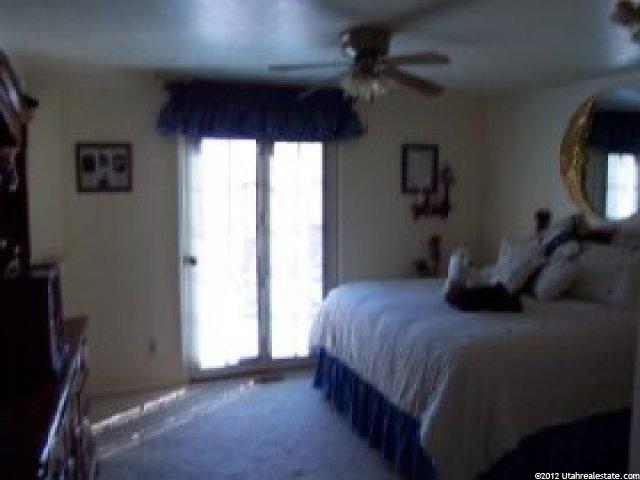 1684 N 1400 W, Clinton, UT 84015 — photo 4