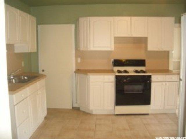 562 1st St, Ogden, UT 84404 — photo 3