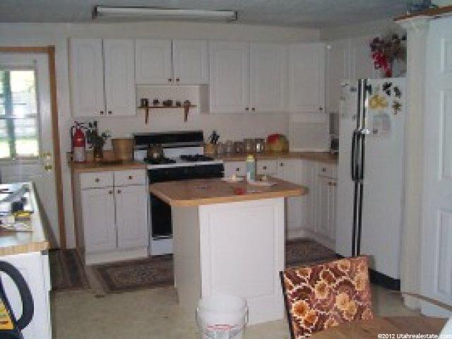 5722 S 3100 W, Roy, UT 84067 — photo 3