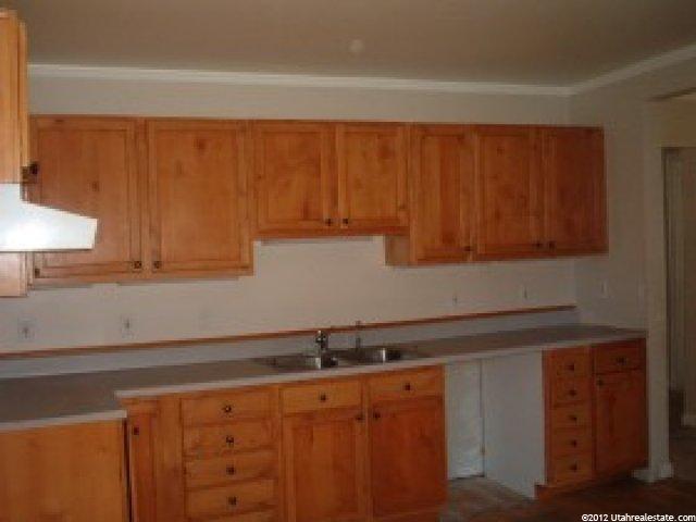 967 S Orchard Ave E, Ogden, UT 84404 — photo 3