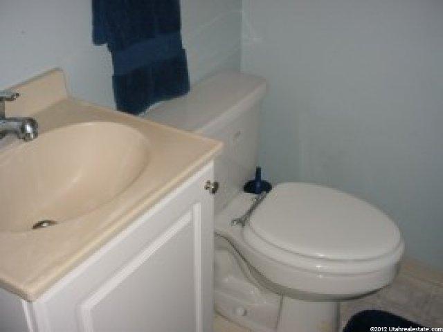 882 N Diamond St W, Layton, UT 84041 — photo 8