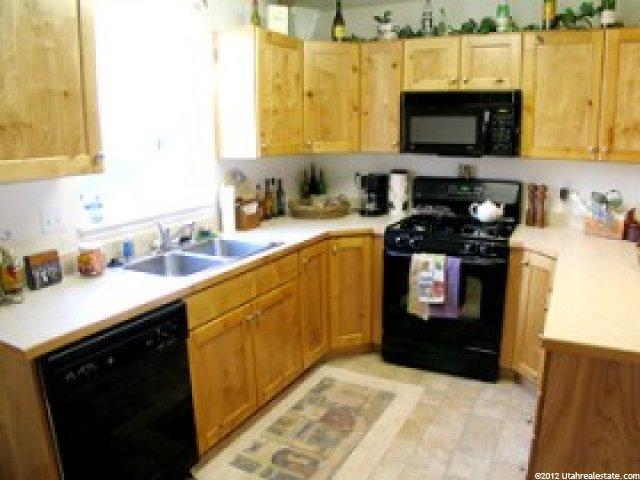 1436 Blossom Ln, Ogden, UT 84404 — photo 2