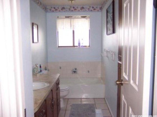 1094 Hidden Valley Dr, Fruit Heights, UT 84037 — photo 5