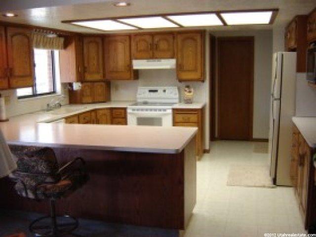 2099 N 2150 E, Layton, UT 84040 — photo 4