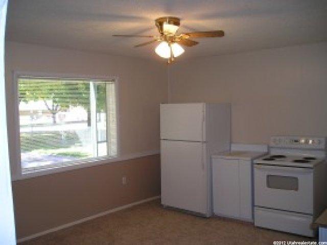 75 S Center St, Hyrum, UT 84319 — photo 5