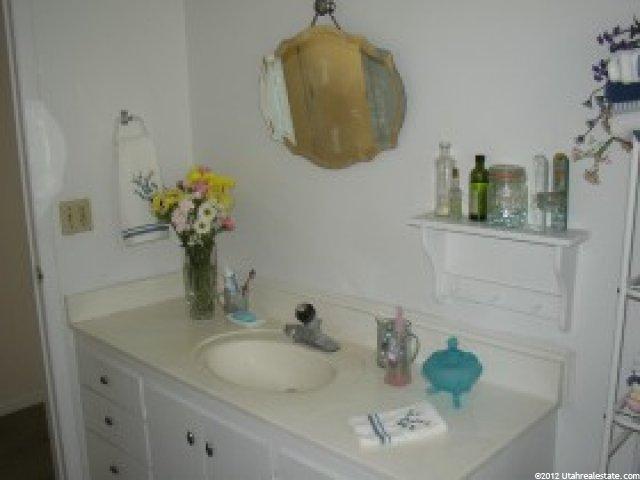 577 E 1200 N, Logan, UT 84341 — photo 7