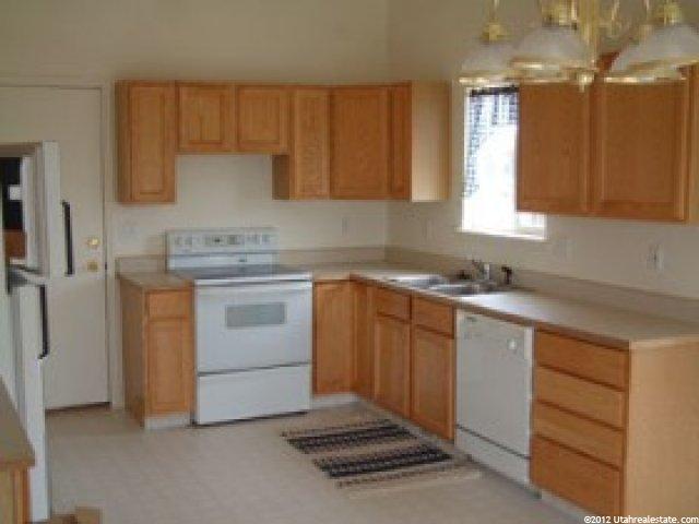 169 W Center St, Levan, UT 84639 — photo 3