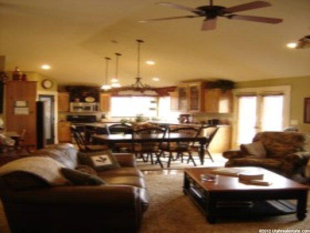 939 E Fitzgerald Ln N, Lehi, UT 84043 — photo 3