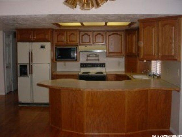 1945 E Sunset Dr, Layton, UT 84040 — photo 4