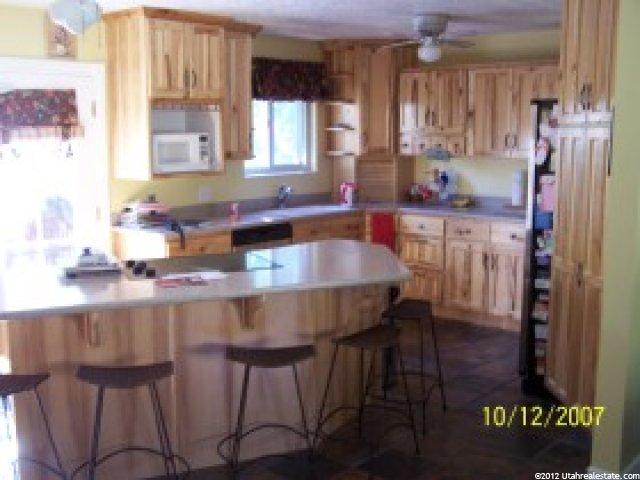 132 Cottonwood Dr, Centerville, UT 84014 — photo 3