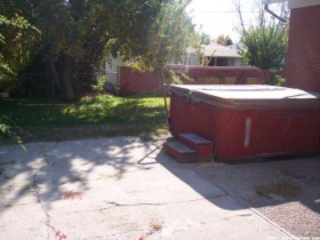182 E Diamond St, Layton, UT 84041 — photo 2