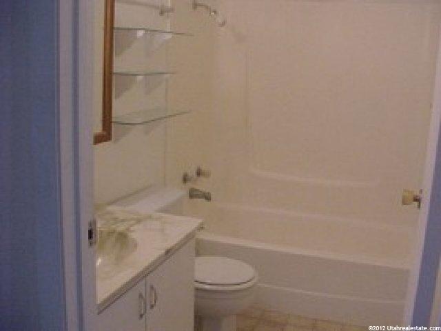 88 W 50 S #R5, Centerville, UT 84014 — photo 2