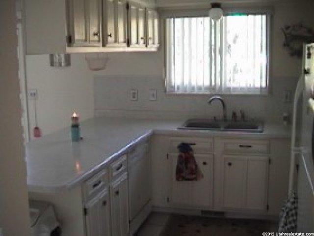 7966 S 1000 E, Sandy, UT 84094 — photo 3