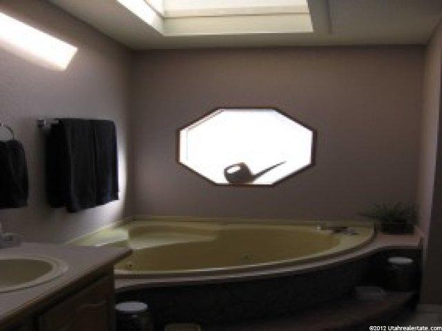 470 E 500 S, River Heights, UT 84321 — photo 6