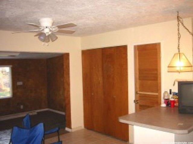 66 N Airlane Dr E, Clearfield, UT 84015 — photo 4