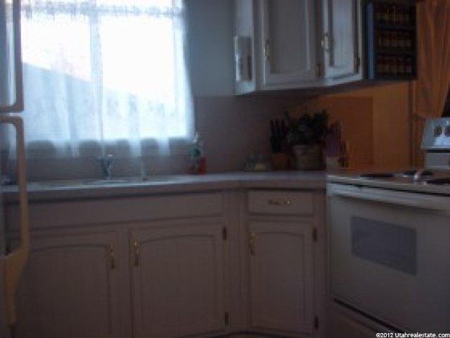 319 E 4300 S, Washington Terrace, UT 84405 — photo 3