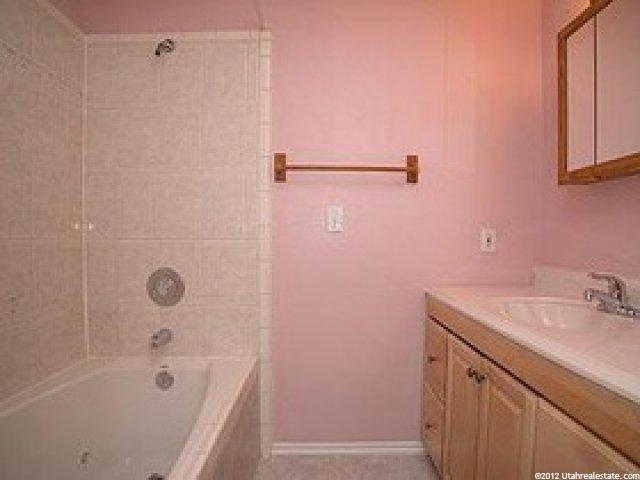 70 W 300 N, Springville, UT 84663 — photo 7