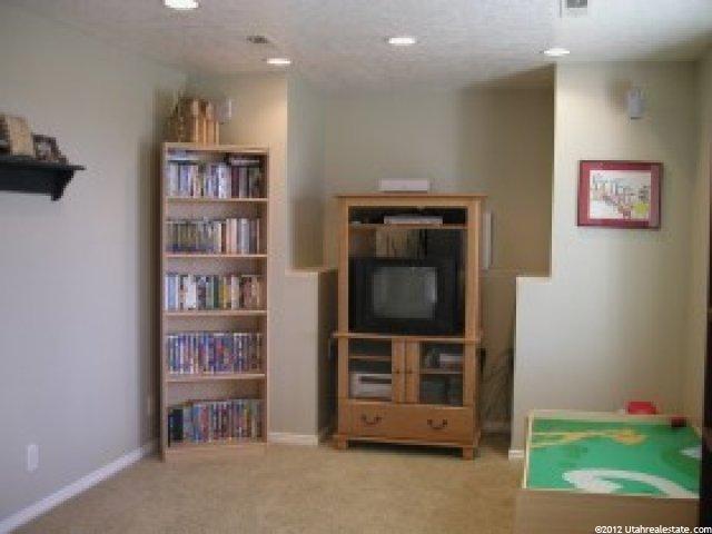10924 Blossom Tree Ln, Sandy, UT 84070 — photo 6