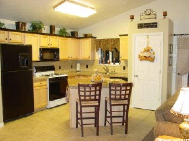 871 E 1775 N, North Ogden, UT 84414 — photo 2