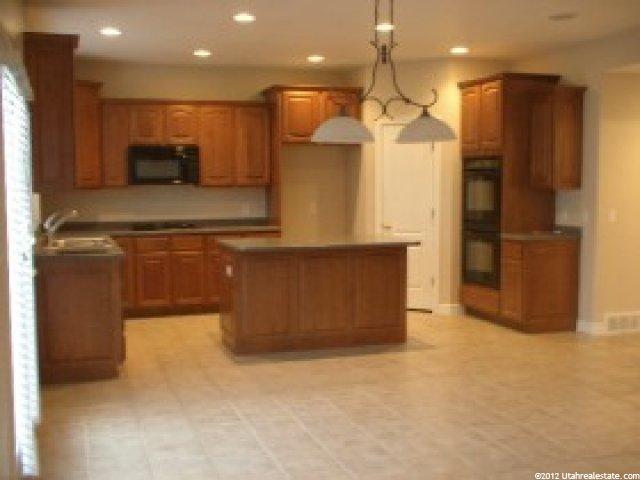 4401 S Summerview Rd, Bountiful, UT 84010 — photo 3