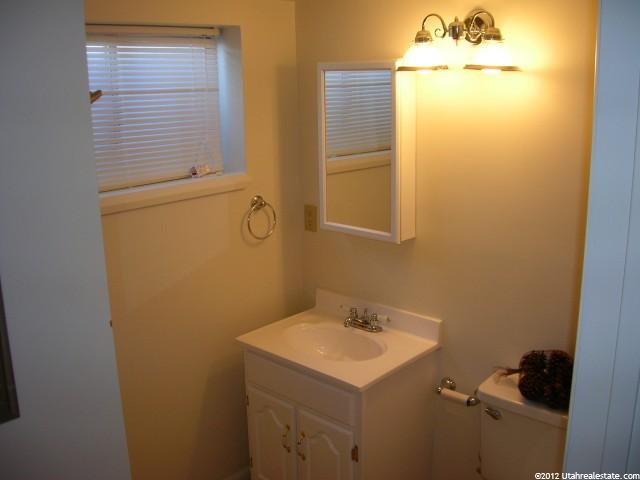 809 S 690 W, Tooele, UT 84074 — photo 7