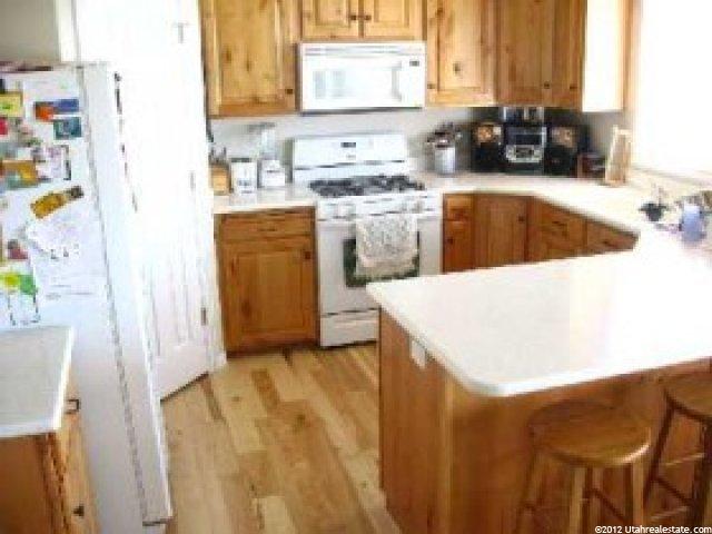 1060 S 650 W, Farmington, UT 84025 — photo 3