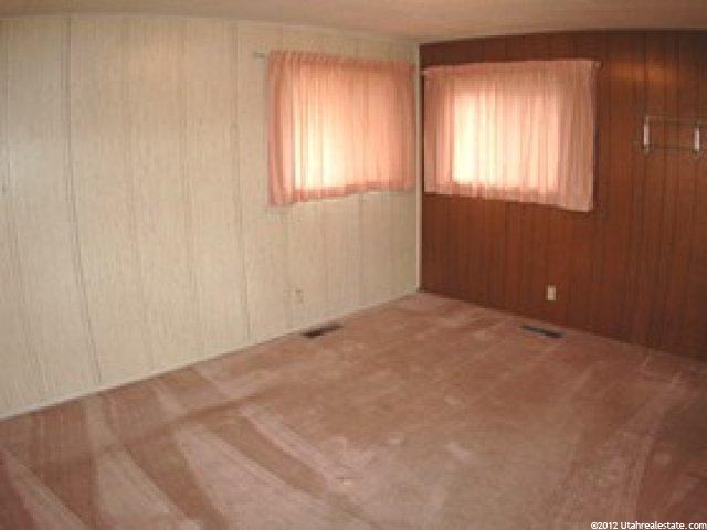 5809 S 2575 W, Roy, UT 84067 — photo 7
