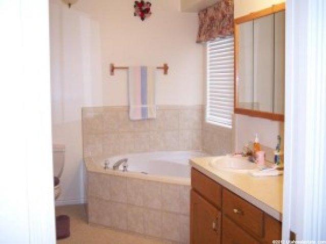 673 W 2275 N, Layton, UT 84041 — photo 6