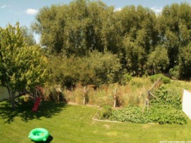 851 Creekside Dr, Layton, UT 84041 — photo 2