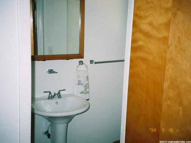 4863 S 2075 W, Roy, UT 84067 — photo 4