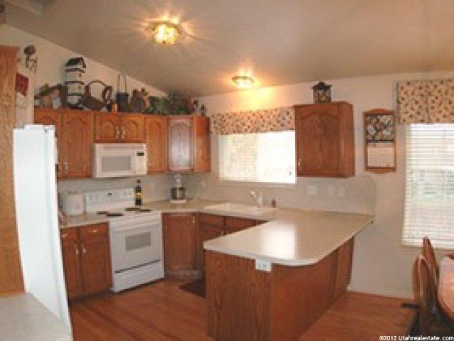 870 W 4100 S, Riverdale, UT 84405 — photo 4