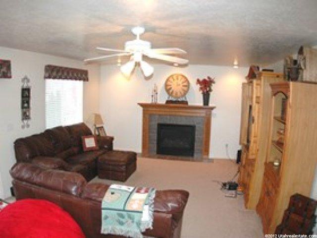 870 W 4100 S, Riverdale, UT 84405 — photo 5