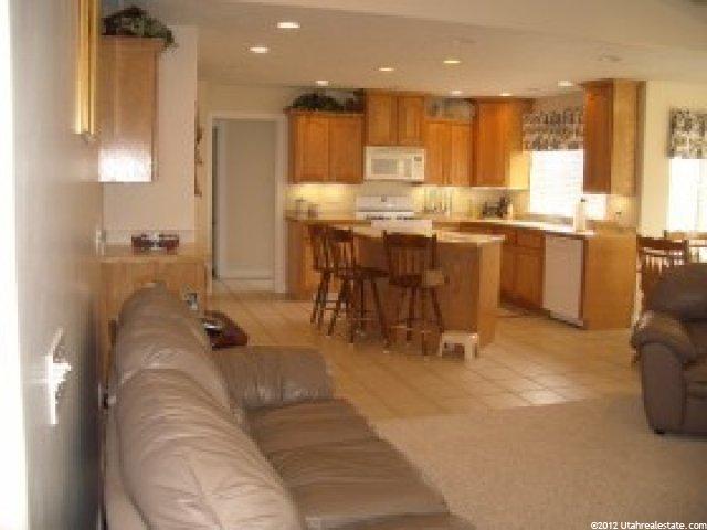 243 Kay Cir, Kaysville, UT 84037 — photo 3