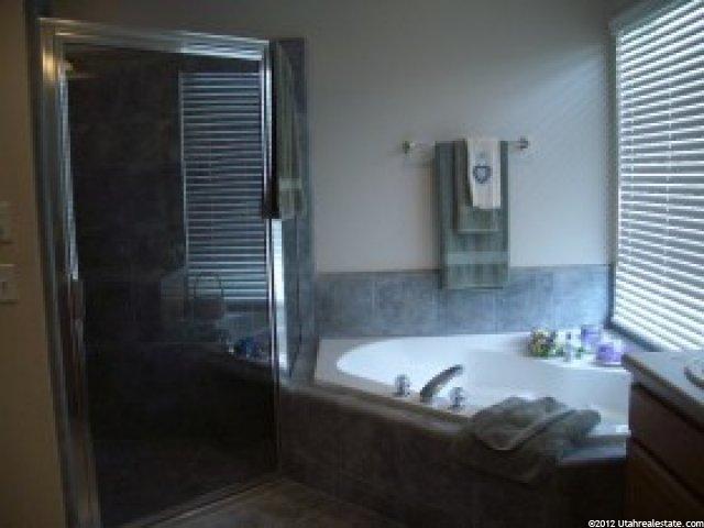 243 Kay Cir, Kaysville, UT 84037 — photo 4