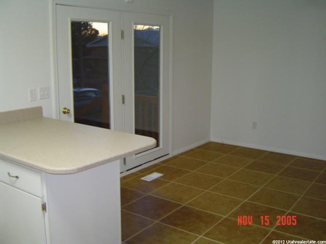 1040 Larkspur Dr, Sandy, UT 84094 — photo 5