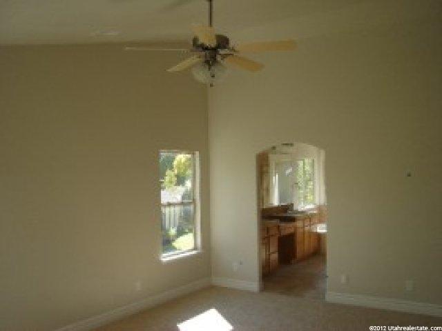 1724 E Sandys Grove Ln, Sandy, UT 84092 — photo 2
