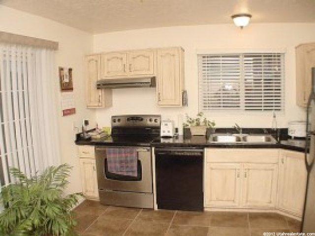 472 E 2100 N #3, North Ogden, UT 84414 — photo 3