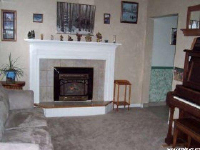 184 W 1st St, Georgetown, ID 83239 — photo 2