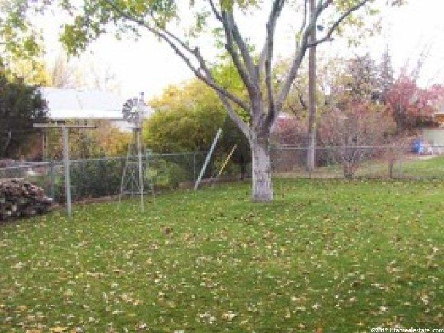 95 N Lynnwood Dr, Clearfield, UT 84015 — photo 4