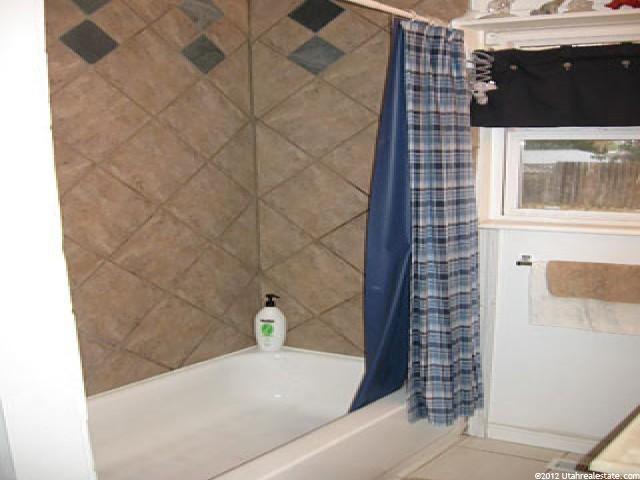 1063 N 250 W, Sunset, UT 84015 — photo 2