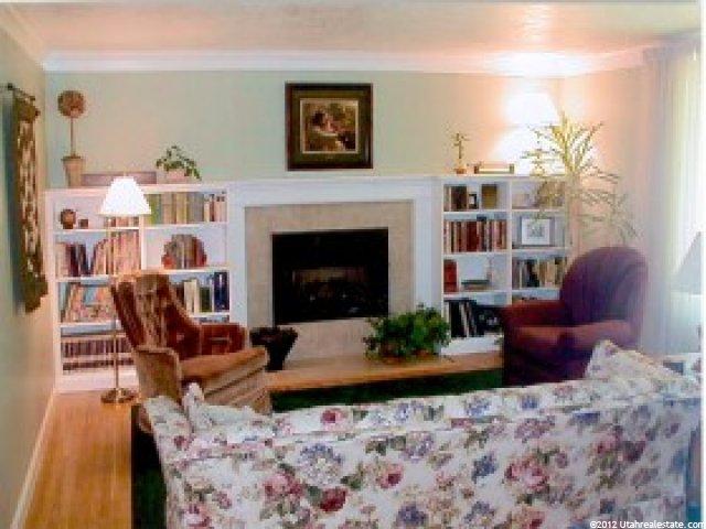 445 E 400 N, Centerville, UT 84014 — photo 2