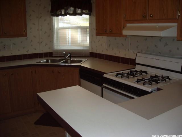 900 Century Dr, Ogden, UT 84404 — photo 2