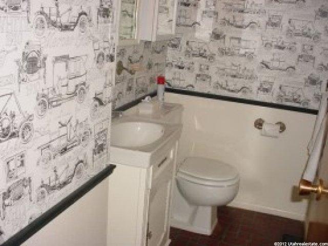 2546 E Bonneville Ter S, Uintah, UT 84403 — photo 6