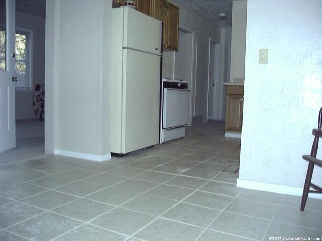 341 Glen Pl, Layton, UT 84041 — photo 4