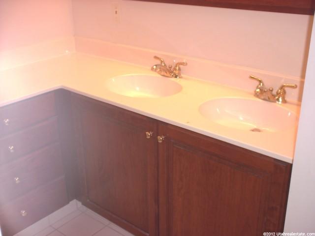 9855 Wildflower Rd, Sandy, UT 84092 — photo 5