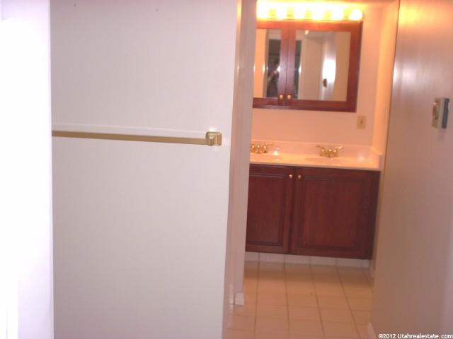 9855 Wildflower Rd, Sandy, UT 84092 — photo 6