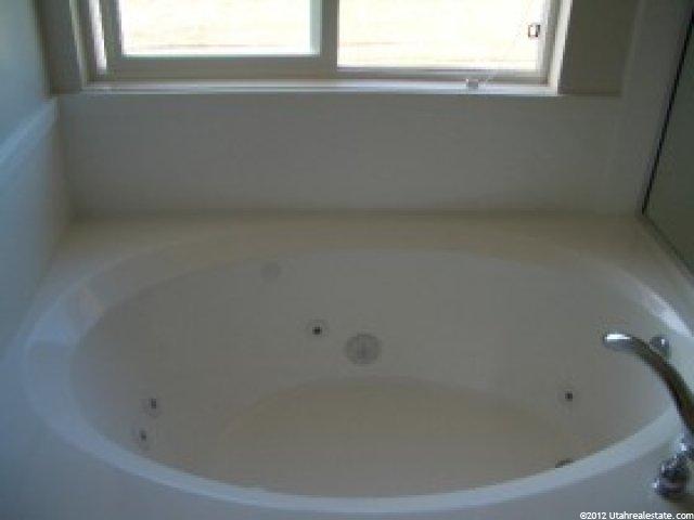 1327 N 2530 W, Clinton, UT 84015 — photo 5