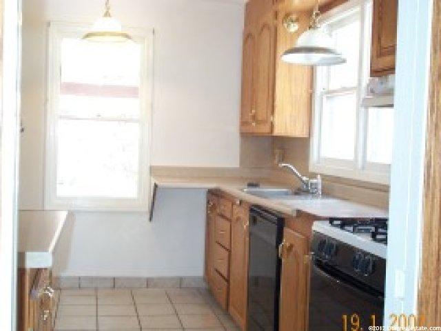 968 Goddard St, Ogden, UT 84403 — photo 2