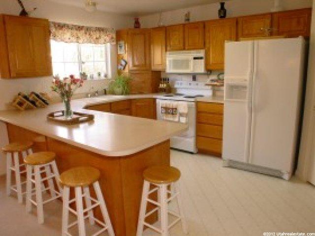 2446 N 1450 E, Layton, UT 84040 — photo 3